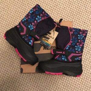 Brand new Girls Kamik winter boots size 12